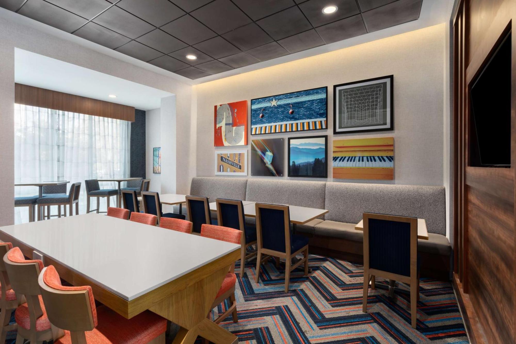 Hampton Inn By Hilton Nashville Airport Century Place Luaran gambar
