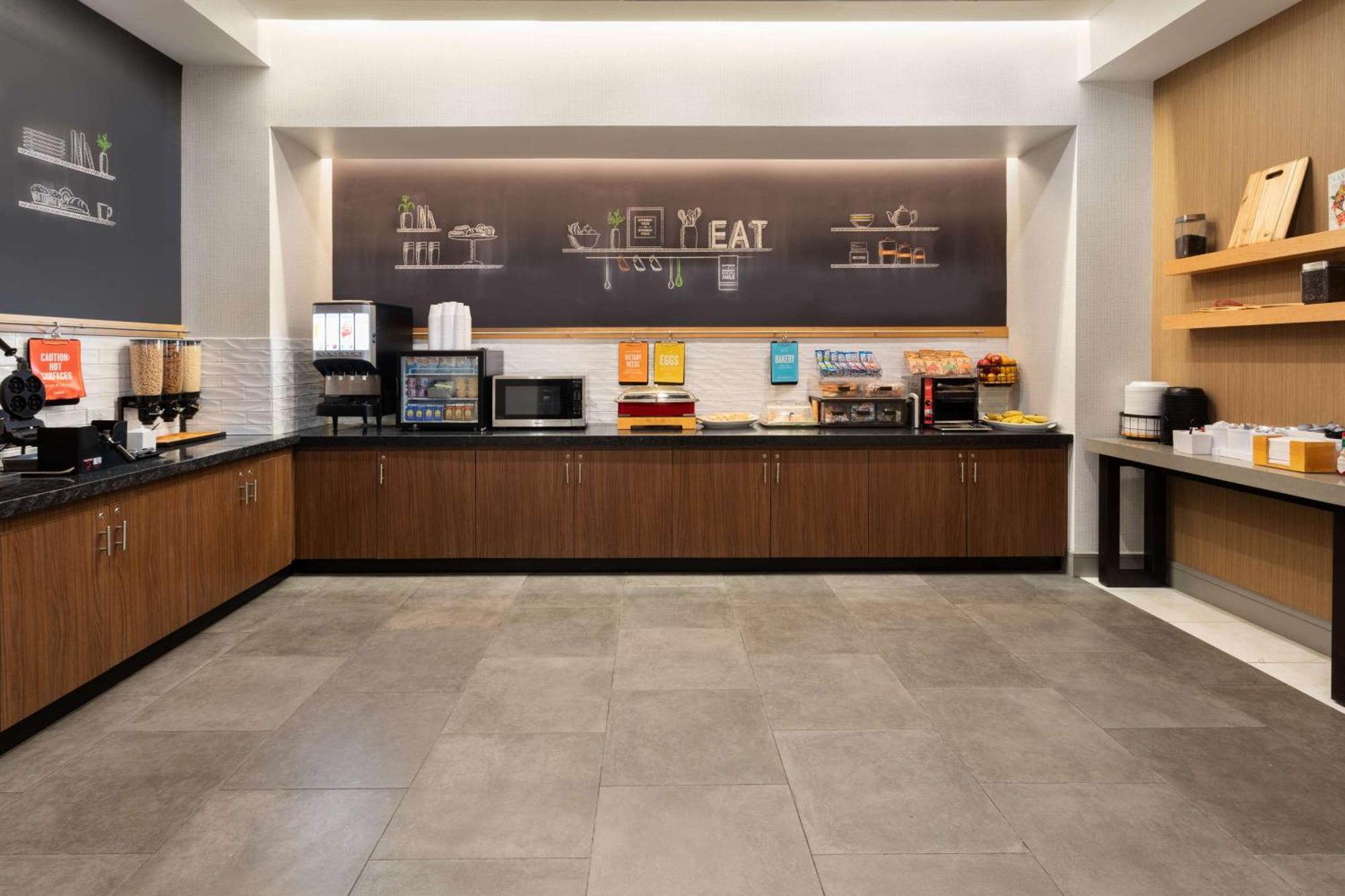Hampton Inn By Hilton Nashville Airport Century Place Luaran gambar