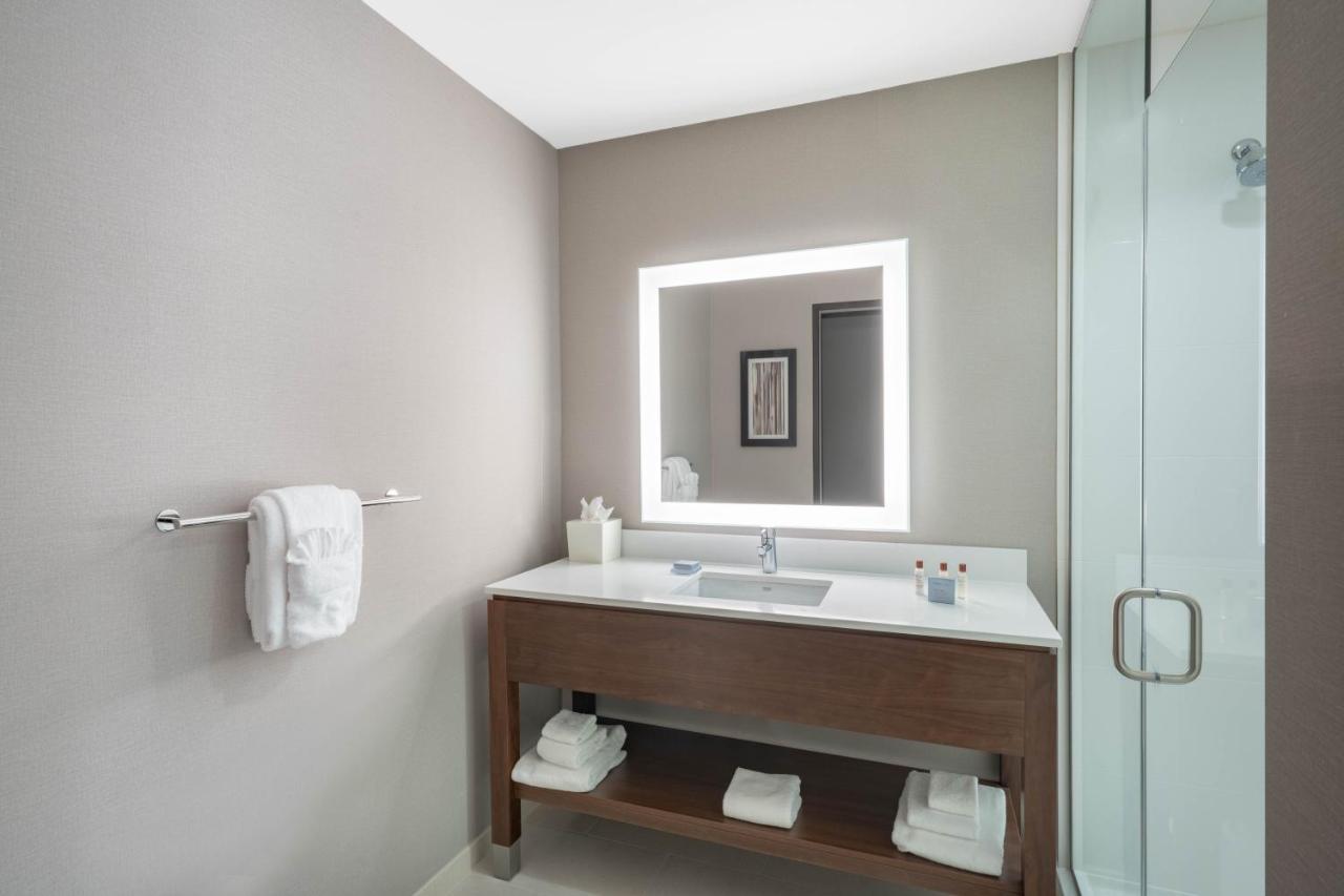 Hampton Inn By Hilton Nashville Airport Century Place Luaran gambar